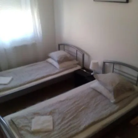 M0 Lakihegy Motel, Horgony U 10 * Szigetszentmiklós